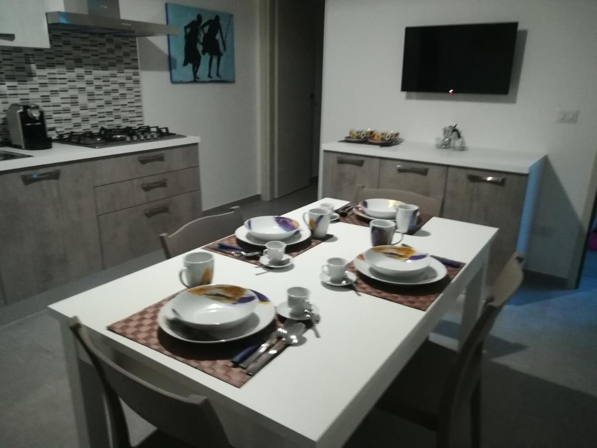 Dimora Dell'Artista 2 Bed and Breakfast Λέτσε Εξωτερικό φωτογραφία